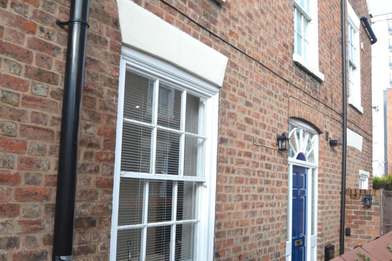 Charming 1 Bed Georgian Apartment Chester Exterior photo